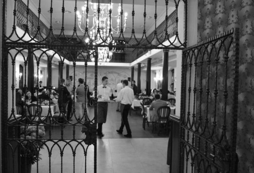 ホテル Zamek Gostynin