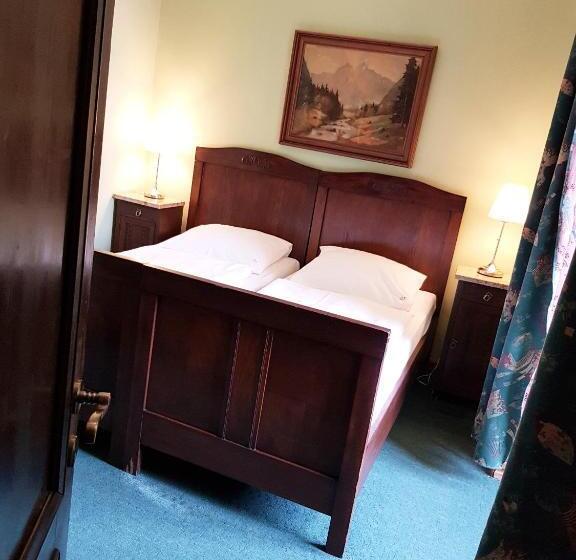 ホテル Zamek Joannitów