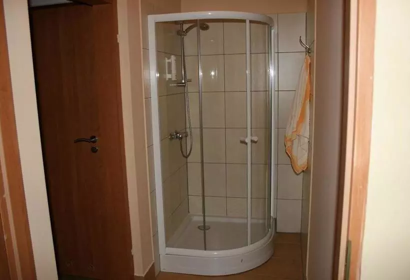 هتل Taurus Pilzno