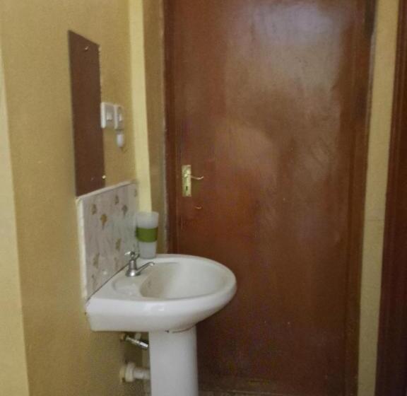 تختخواب و صبحانه Immara Bnb