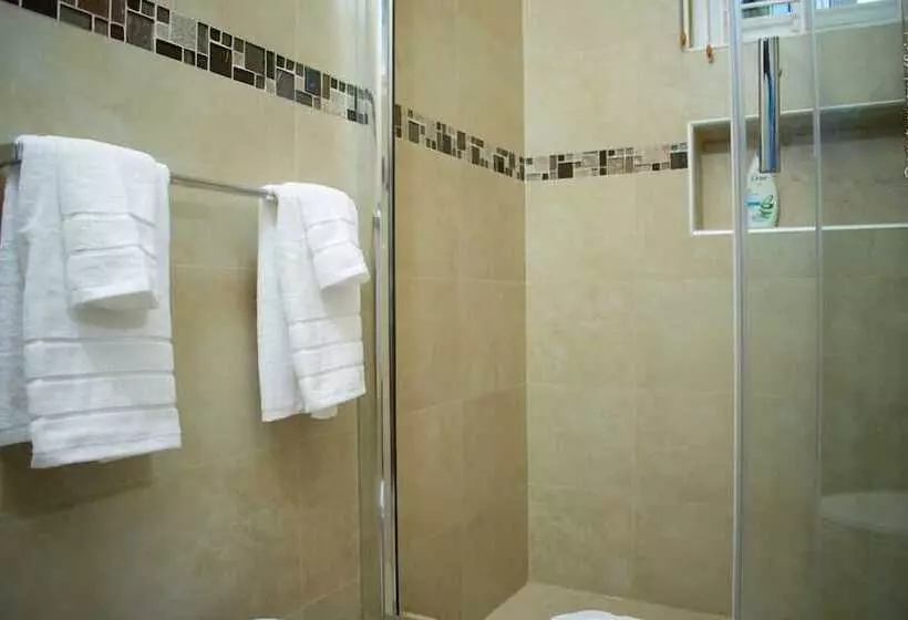 تختخواب و صبحانه Incognito Vacation Stay