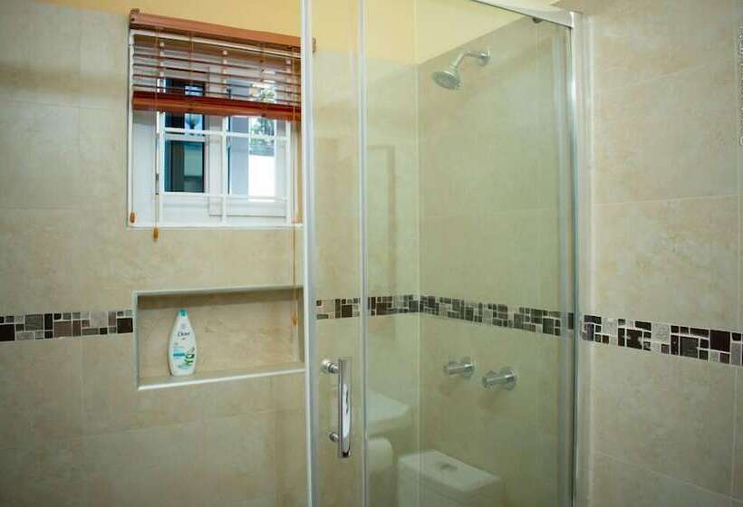 Bed and Breakfast Incognito Vacation Stay