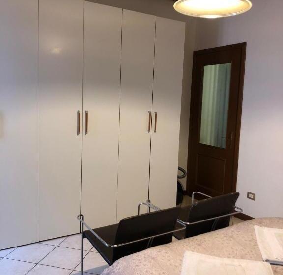 Bed & Breakfast Monti 85