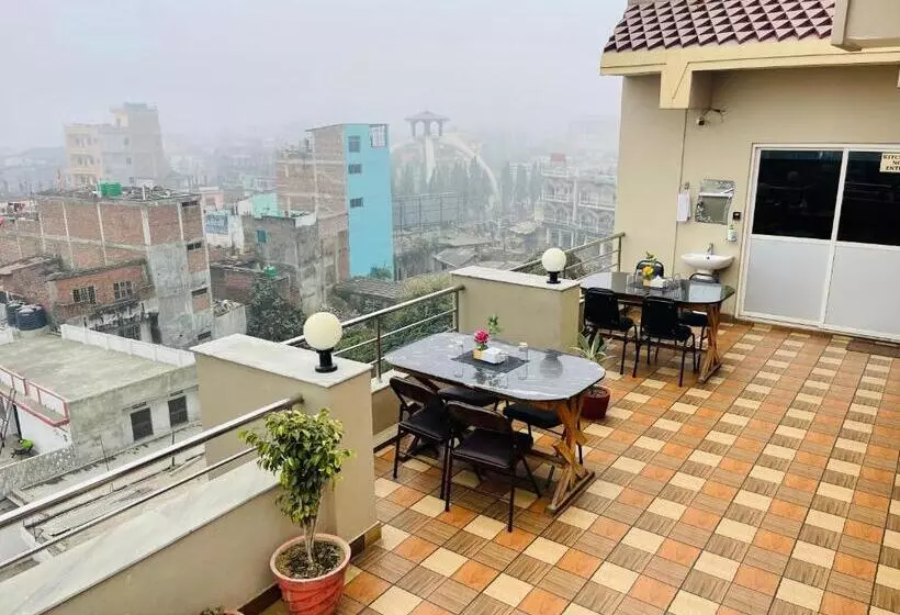 هتل Janakpur Inn