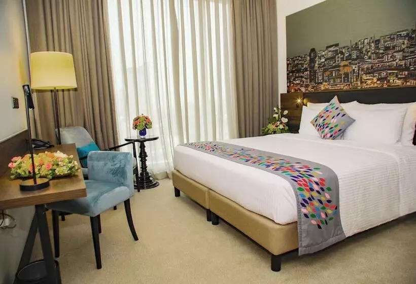 هتل Sofia Colombo City