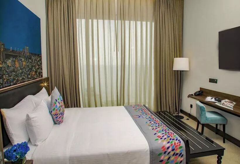 هتل Sofia Colombo City