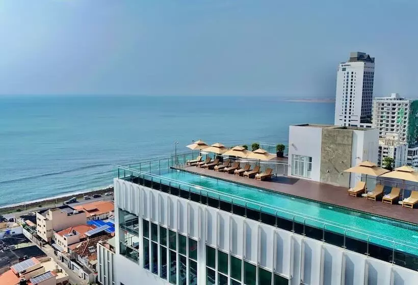 هتل Sofia Colombo City