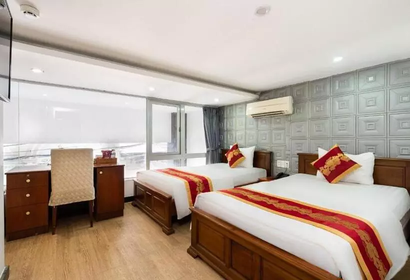 King Hotel Saigon Airport