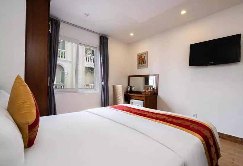 King Hotel Saigon Airport