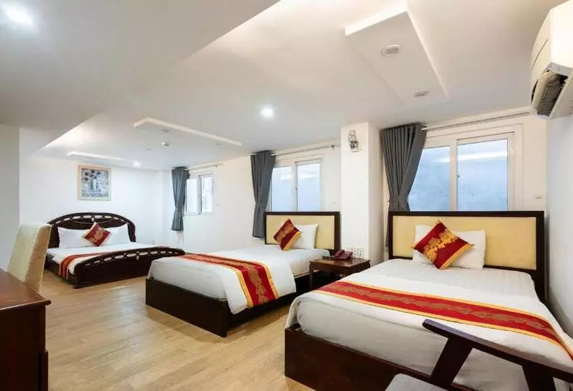 King Hotel Saigon Airport