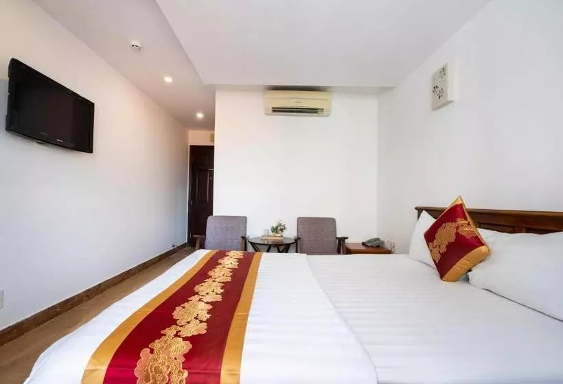King Hotel Saigon Airport