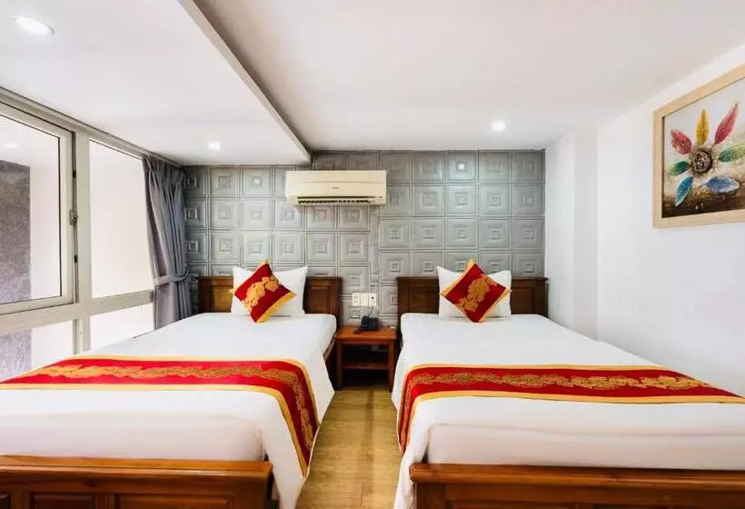 King Hotel Saigon Airport