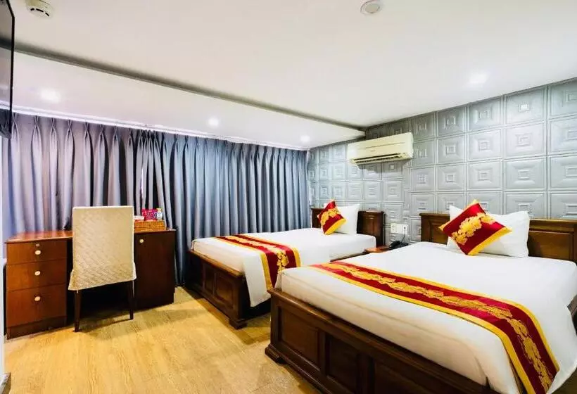 King Hotel Saigon Airport