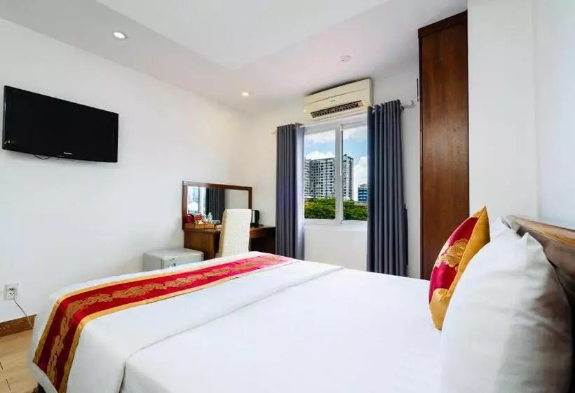 King Hotel Saigon Airport