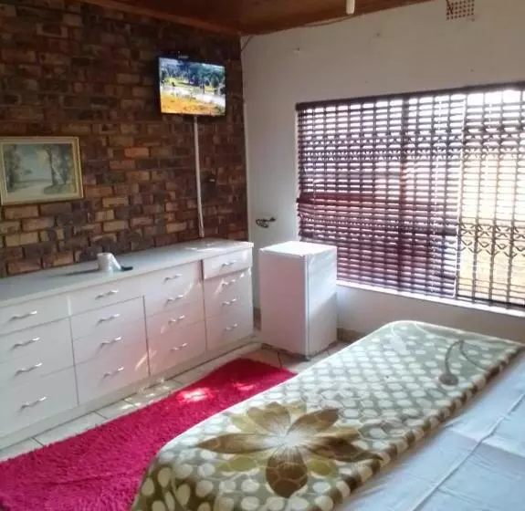 Majatalo 497 Orient Guest House