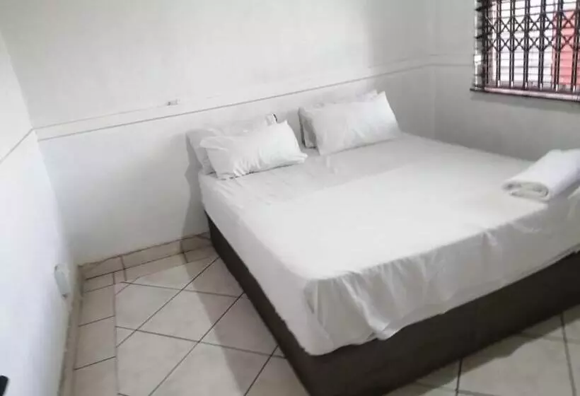 Majatalo 497 Orient Guest House