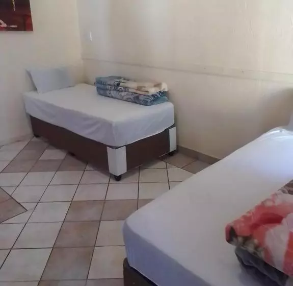 Majatalo 497 Orient Guest House