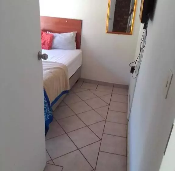 Majatalo 497 Orient Guest House