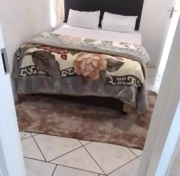 Majatalo 497 Orient Guest House