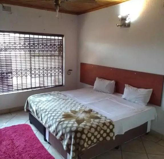 Majatalo 497 Orient Guest House