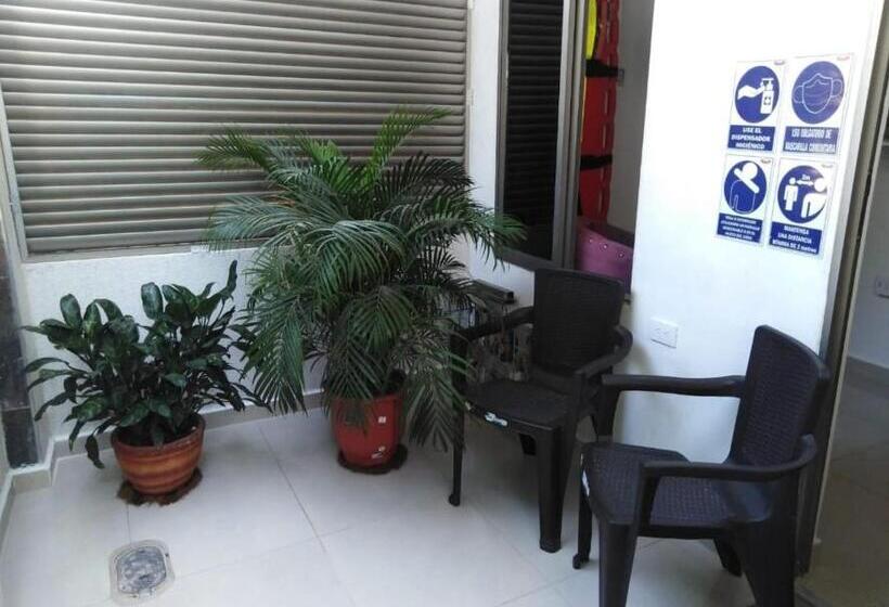 Пансион Hospedaje Las Moras