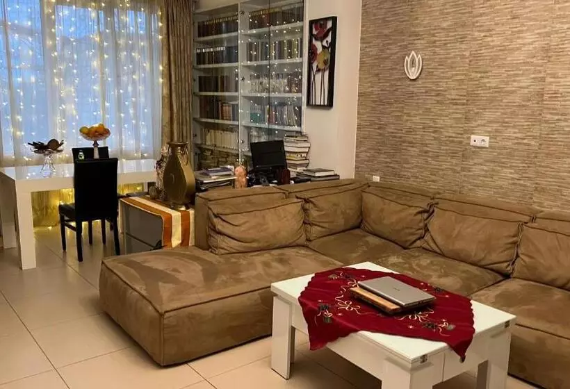 پانسیون Rest House Tbilisi