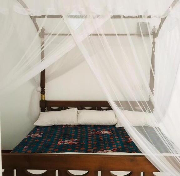 Pensió Satori Private House