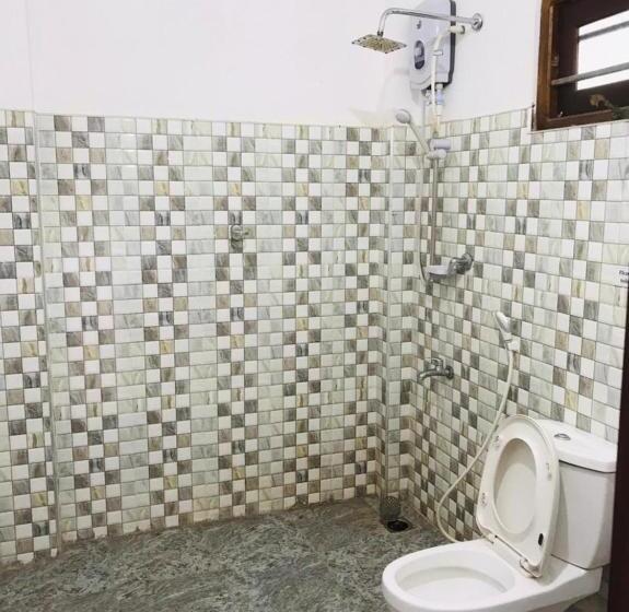 Pensió Satori Private House