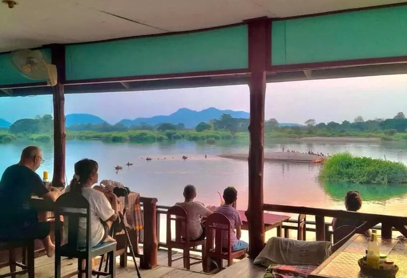 Majatalo Sun Down Dondet Bungalows