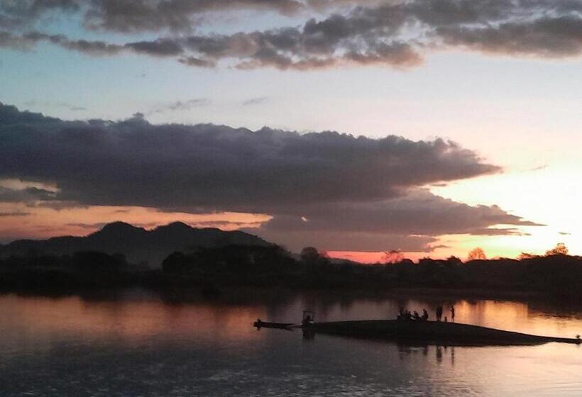 پانسیون Sun Down Dondet Bungalows