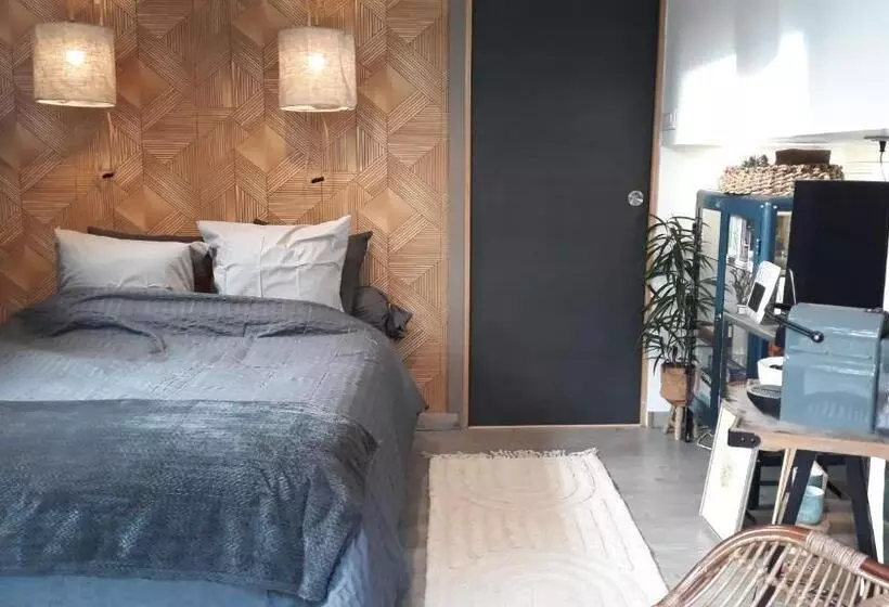 Aamiaismajoitus (B&B) L Hôthentique Proche Arras