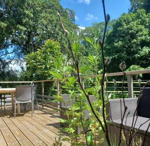 Aamiaismajoitus (B&B) L Hôthentique Proche Arras