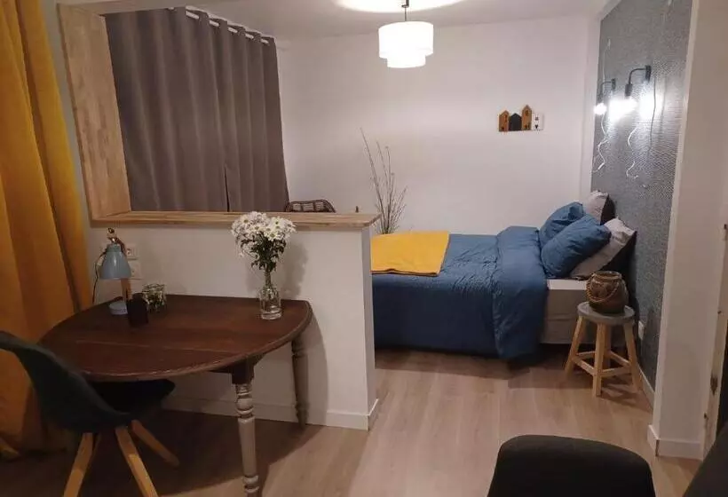 Aamiaismajoitus (B&B) L Hôthentique Proche Arras