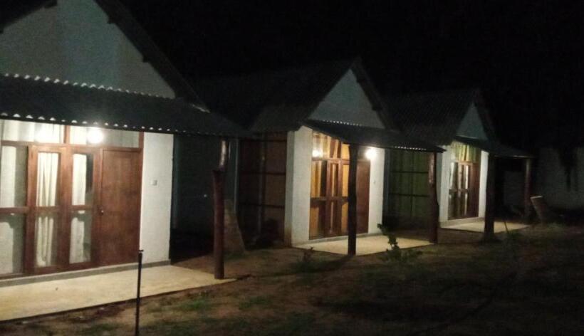 ホテル Eagle Safari Cottage