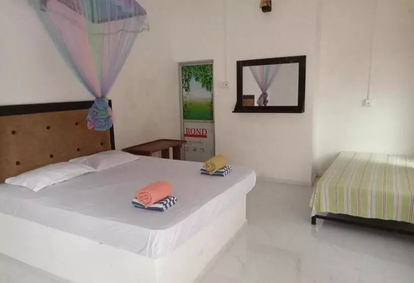 Hotelli Eagle Safari Cottage