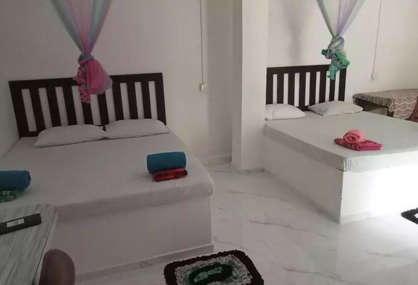 Hotelli Eagle Safari Cottage