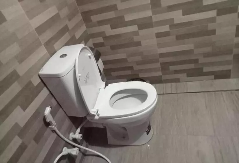 Hotelli Eagle Safari Cottage