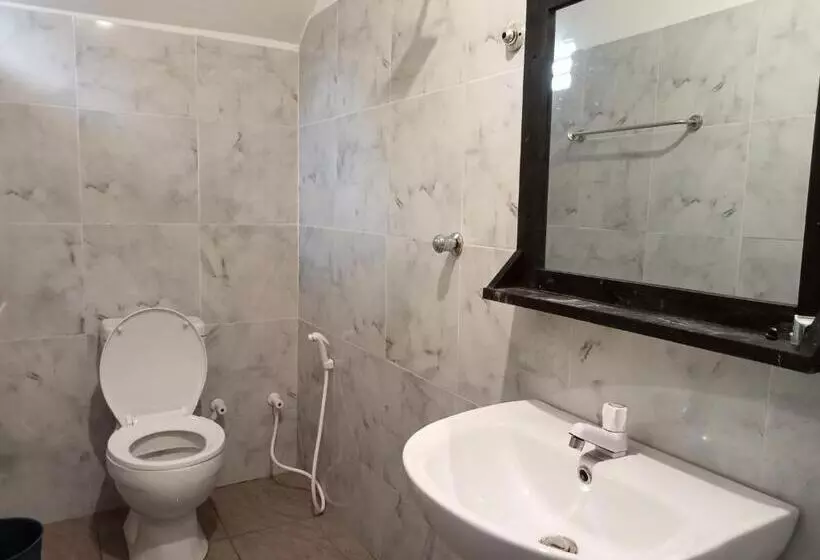 Hotelli Eagle Safari Cottage