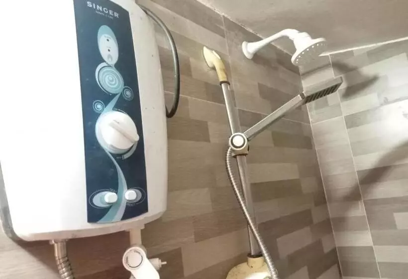 Hotelli Eagle Safari Cottage