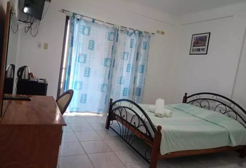 Hotelli Lalaguna Beach Club & Dive Centre