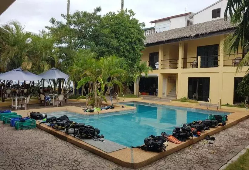 Hotelli Lalaguna Beach Club & Dive Centre