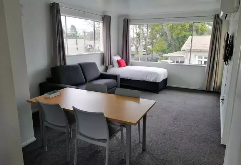 هتل Stanley Apartments