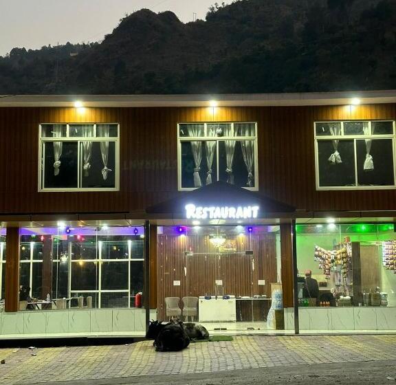 בית מלון כפרי The Kings Delight