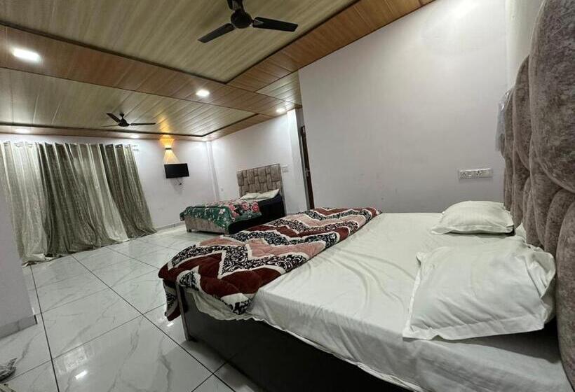 בית מלון כפרי The Kings Delight