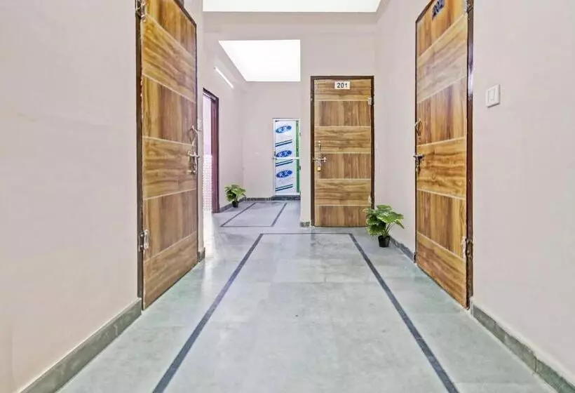 Oyo Hotel Purple Orchid