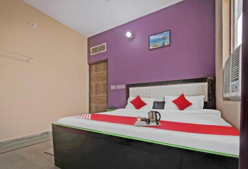 Oyo Hotel Purple Orchid