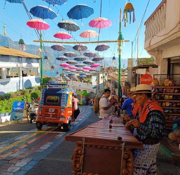 پانسیون Casa Chikuwa