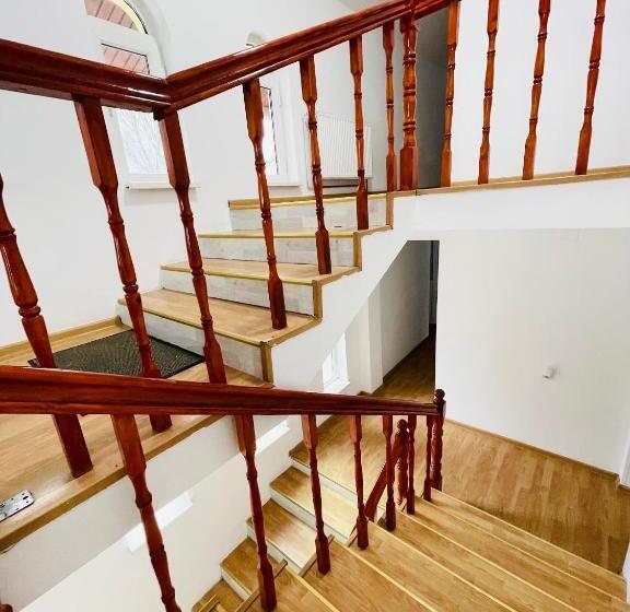 پانسیون La Mama