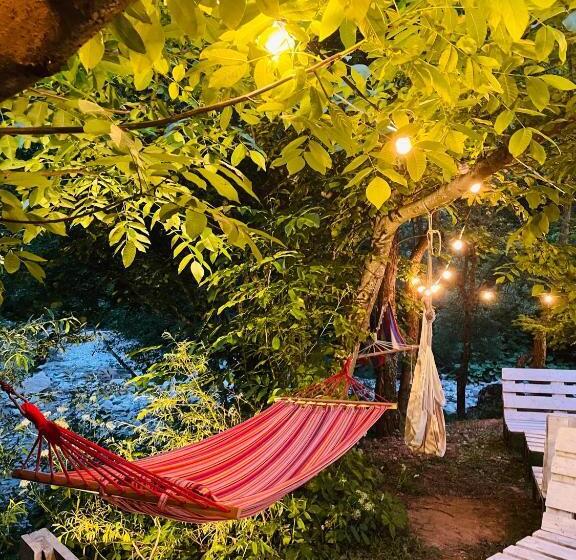 پانسیون La Mama