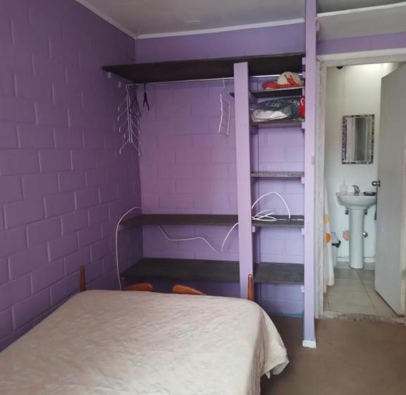 پانسیون Pieza Individual Con Baño Privado En Sector Puertas Del Mar